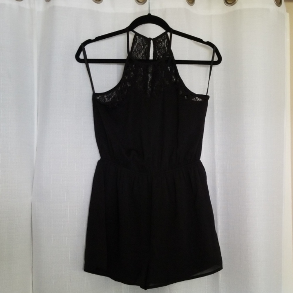 💥FINAL SALE💥 Black lace romper